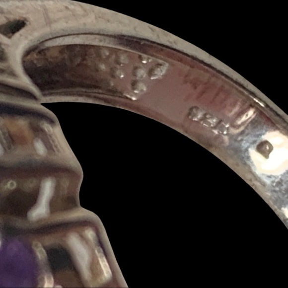 Sterling Silver Purple Crystal Ring - Picture 4 of 4